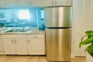 5061 Barrington Cir, Sarasota, FL 34234 - Photo 13