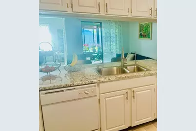 5061 Barrington Circle #1302, Sarasota, FL 34234 - Photo 7