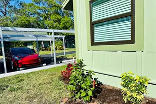 5061 Barrington Cir, Sarasota, FL 34234 - Photo 3