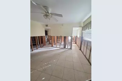 10215 Manatee Avenue W #1, Bradenton, FL 34209 - Photo 11