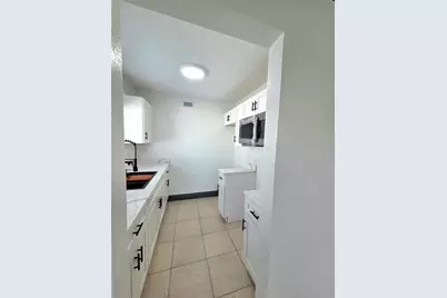 10215 Manatee Avenue W #1, Bradenton, FL 34209 - Photo 19