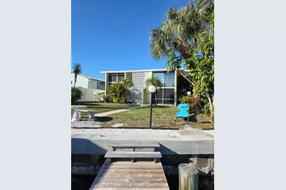 10215 Manatee Avenue W #1, Bradenton, FL 34209 - Photo 3