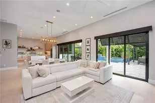 2314 Prospect St, Sarasota, FL 34239 - Photo 5