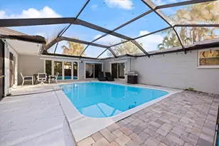 432 Country Club Dr, Oldsmar, FL 34677 - Photo 21