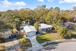 432 Country Club Dr, Oldsmar, FL 34677 - Photo 7