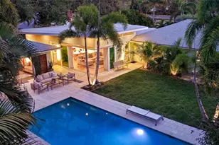 1731 Cunliff Ln, Sarasota, FL 34239 - Photo 3