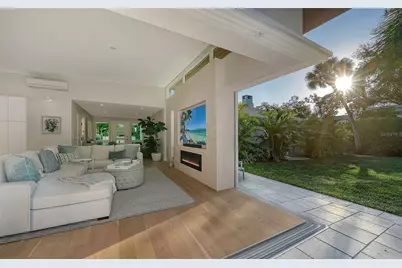 1731 Cunliff Lane, Sarasota, FL 34239 - Photo 17