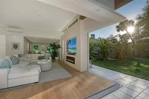 1731 Cunliff Ln, Sarasota, FL 34239 - Photo 17