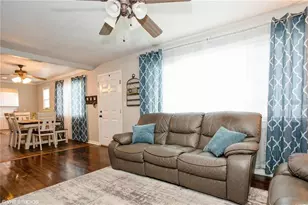 1813 5th St W, Palmetto, FL 34221 - Photo 5