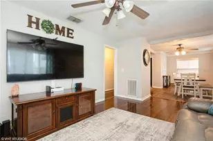 1813 5th St W, Palmetto, FL 34221 - Photo 3