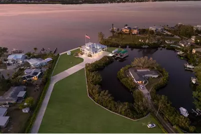 208 22nd Street Court NE, Bradenton, FL 34208 - Photo 3