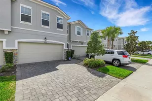 19298 Blue Pond Dr, Lutz, FL 33558 - Photo 3