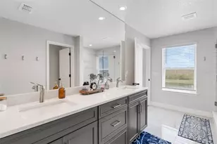 19298 Blue Pond Dr, Lutz, FL 33558 - Photo 27