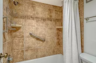 1001 Benjamin Franklin Dr, Sarasota, FL 34236 - Photo 27