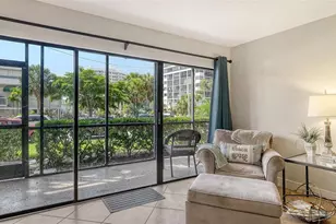 1001 Benjamin Franklin Dr, Sarasota, FL 34236 - Photo 7