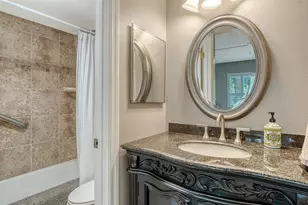 1001 Benjamin Franklin Dr, Sarasota, FL 34236 - Photo 25