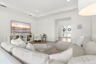 6152 Lungo Lago Dr, Sarasota, FL 34241 - Photo 13