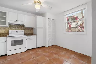 509 Lakeside Drive #509, Bradenton, FL 34210 - Photo 11