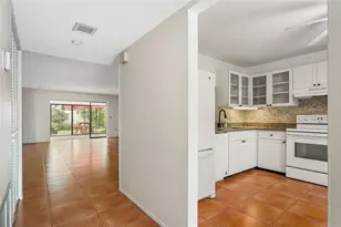 509 Lakeside Dr, Bradenton, FL 34210 - Photo 9