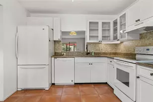 509 Lakeside Dr, Bradenton, FL 34210 - Photo 13