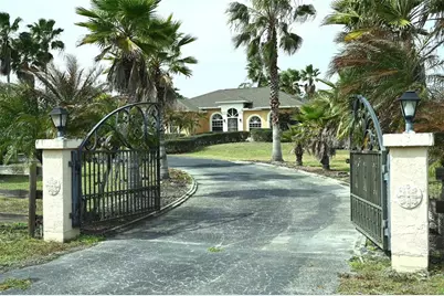 952 Bel Air Star Parkway, Sarasota, FL 34240 - Photo 5