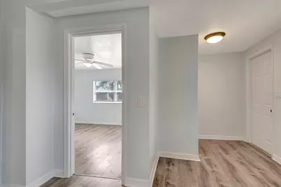 3016 17th Street E, Bradenton, FL 34208 - Photo 17