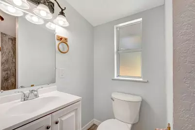 3016 17th Street E, Bradenton, FL 34208 - Photo 15