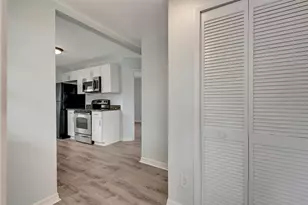 3016 17th St E, Bradenton, FL 34208 - Photo 13