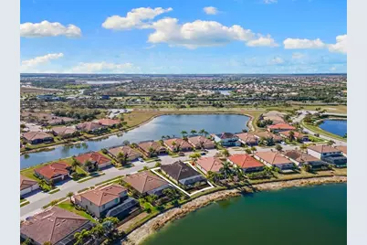 13238 Famiglia Drive, Venice, FL 34293 - Photo 3