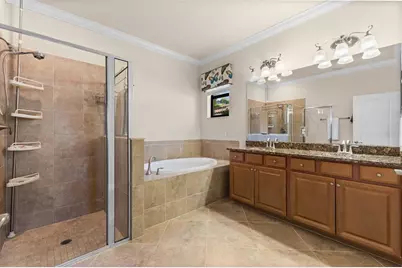 13238 Famiglia Drive, Venice, FL 34293 - Photo 11