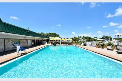 7150 N Tamiami Trail #S-612, Sarasota, FL 34243 - Photo 15