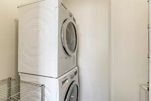 101 S Gulfstream Ave, Sarasota, FL 34236 - Photo 25