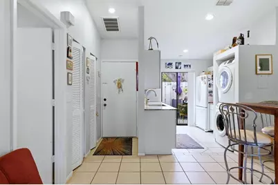 2927 61st Street W, Bradenton, FL 34209 - Photo 5