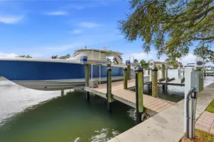 7637 Cove Terrace, Sarasota, FL 34231 - Photo 51