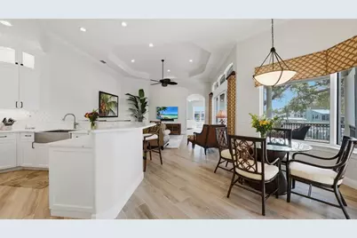 7637 Cove Terrace, Sarasota, FL 34231 - Photo 13