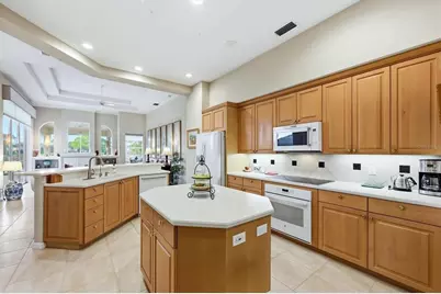 8116 Collingwood Court, University Park, FL 34201 - Photo 13