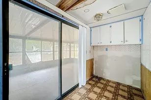 36700 Daisy Ln, Fruitland Park, FL 34731 - Photo 21