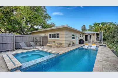 1661 S Jefferson Avenue, Sarasota, FL 34239 - Photo 55