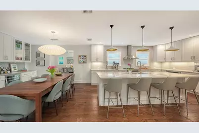 1661 S Jefferson Avenue, Sarasota, FL 34239 - Photo 13