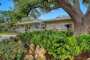 1661 S Jefferson Ave, Sarasota, FL 34239 - Photo 63