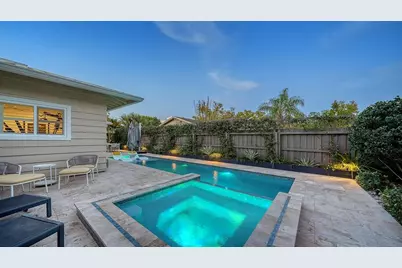 1661 S Jefferson Avenue, Sarasota, FL 34239 - Photo 23