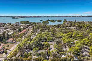 1717 Pelican Cove Rd, Sarasota, FL 34231 - Photo 35