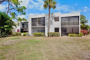 5190 Marsh Field Ln, Sarasota, FL 34235 - Photo 3