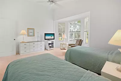 7909 Hampton Court, University Park, FL 34201 - Photo 27