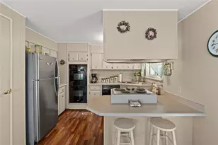 323 Terra Ceia Dr, Palmetto, FL 34221 - Photo 3