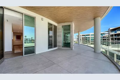 1561 Gulf Of Mexico Drive #404, Longboat Key, FL 34228 - Photo 51