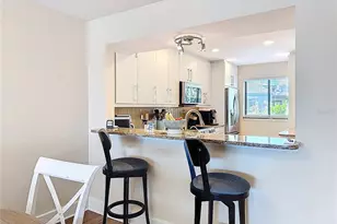 1510 Pelican Point Dr, Sarasota, FL 34231 - Photo 25