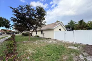8317 9th Ave Terrace NW, Bradenton, FL 34209 - Photo 25