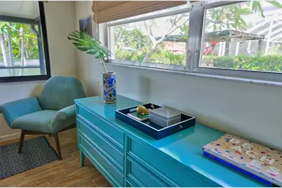 608 Gladstone Lane, Holmes Beach, FL 34217 - Photo 23