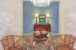 608 Gladstone Ln, Holmes Beach, FL 34217 - Photo 15